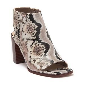 NEW Vince Camuto Kensli‎ Sandal Taupe Snakeskin